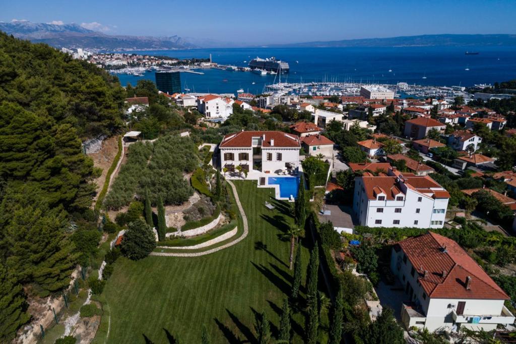 Exclusive Villa Marnano - Split Center Εξωτερικό φωτογραφία